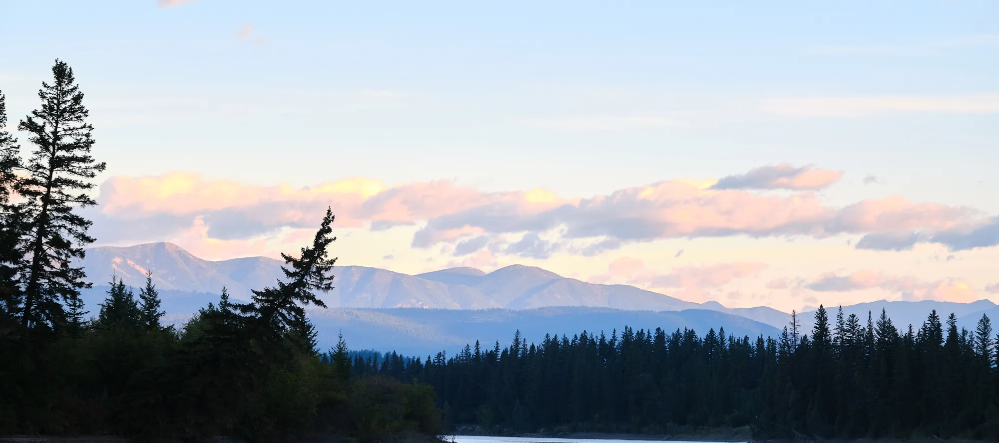 Ktunaxa_BC lake SUP kayak Photo credit: Kyle Hamilton/ZenSeekers/#ktunaxahomelands